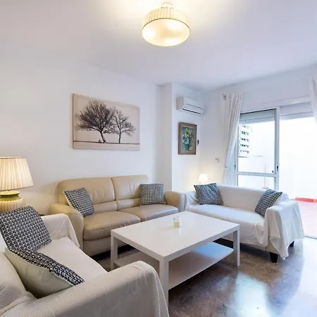 Center Location & Parking Free With Largeterrace & Bbq Apartment *