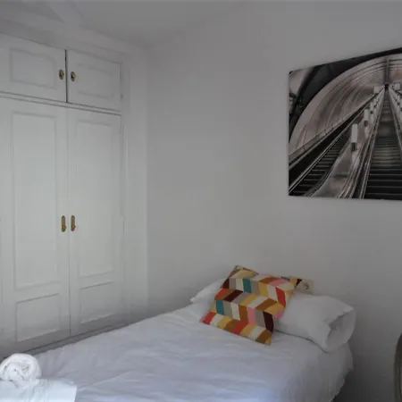 Center Location & Parking Free With Largeterrace & Bbq Malaga
